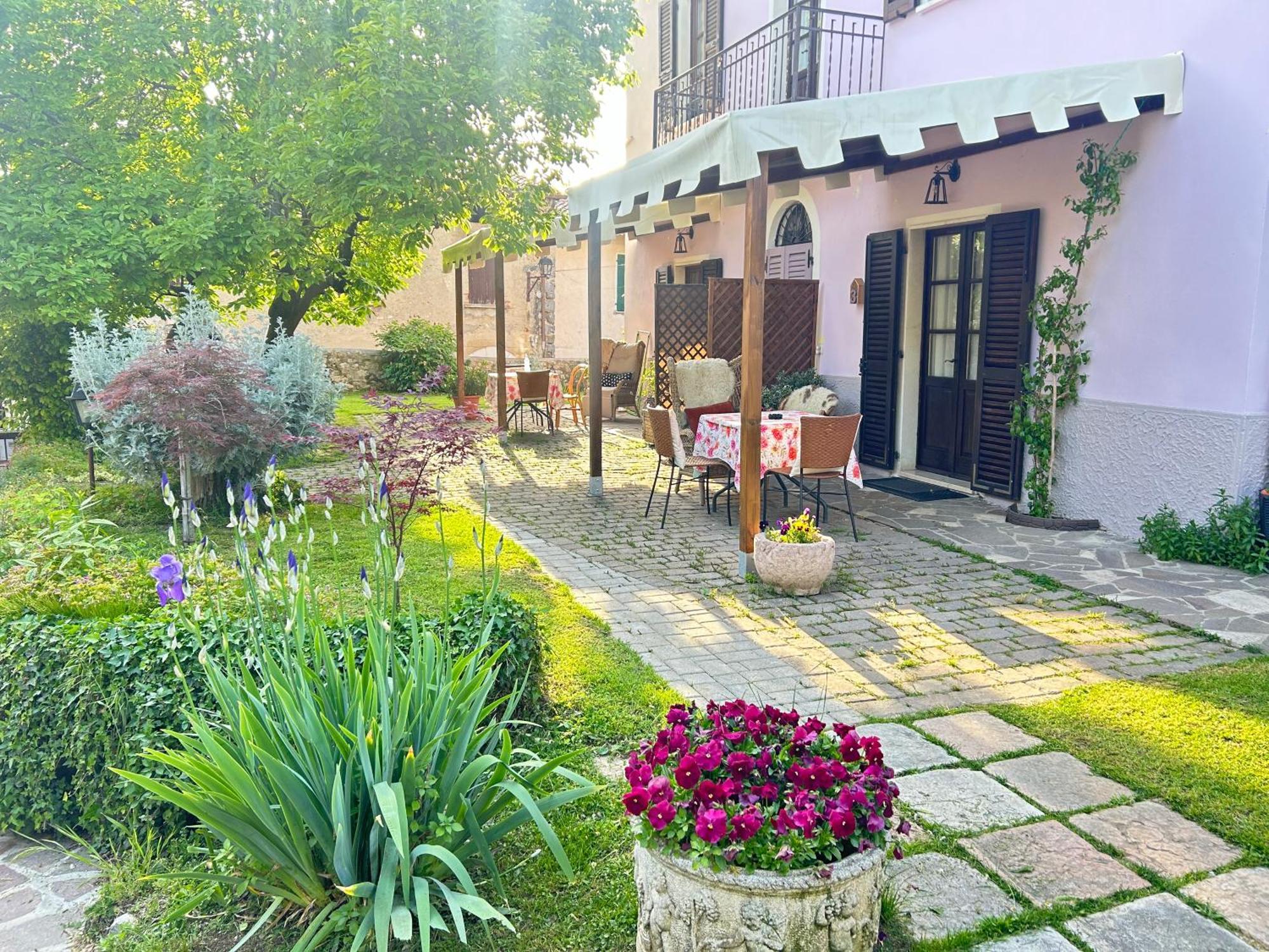 La Casa Di Campagna Sul Garda Puegnago Zewnętrze zdjęcie