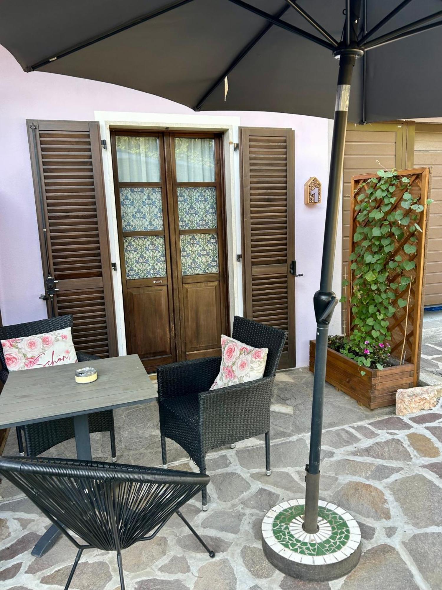 La Casa Di Campagna Sul Garda Puegnago Zewnętrze zdjęcie