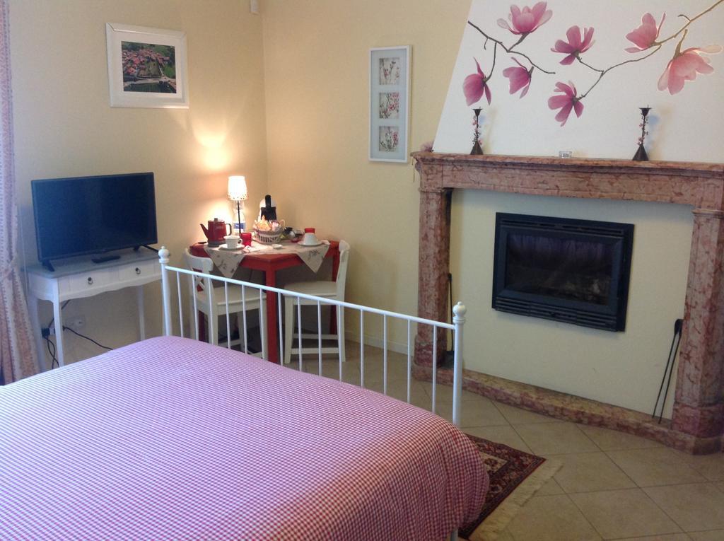 La Casa Di Campagna Sul Garda Puegnago Zewnętrze zdjęcie